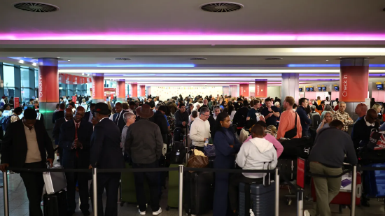 希思罗机场大规模航班中断后，英国空管负责人排除网络攻击可能性